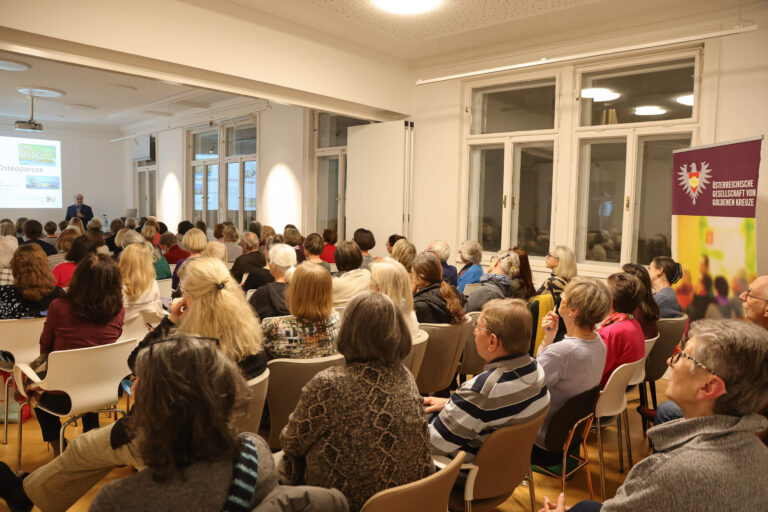 22060122 Osteoporose Resch_702A8842